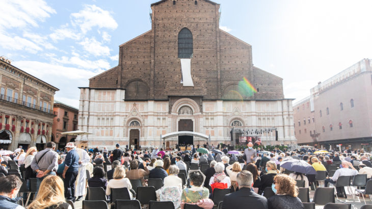 Beatificazione in Piazza Maggiore